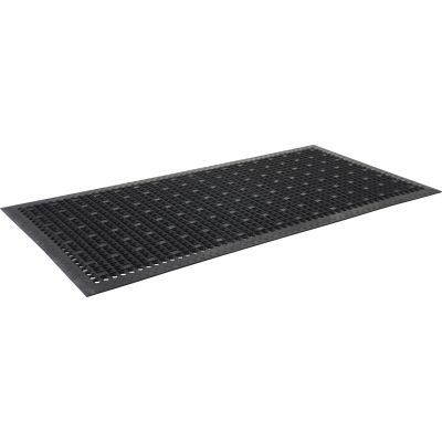 Genuine Joe 01705 Versa-Lite Utility Floor Mat, Rubber, Beveled Edges, Antimicrobial, 3' x 5', Black - 1 / Case